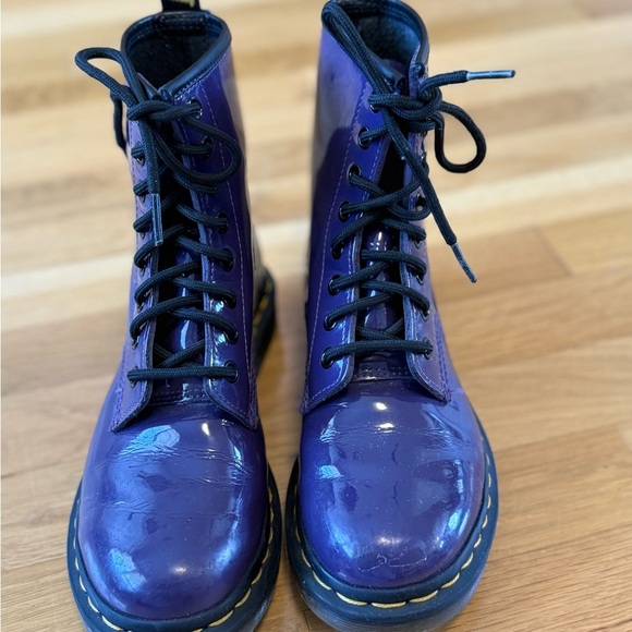 Dr. Marten's Purple 1460 WOMEN'S PATENT LEATHER LACE UP BOOTS - Picture 6 of 16